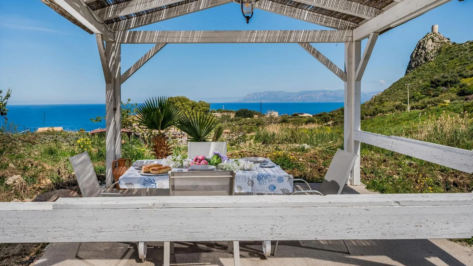 Apt Villa Anna E Apt Cantina Vito Vicinissimi Alla Riserva Dello Zingaro Scopello  Feriehus Scopello (Sicily)