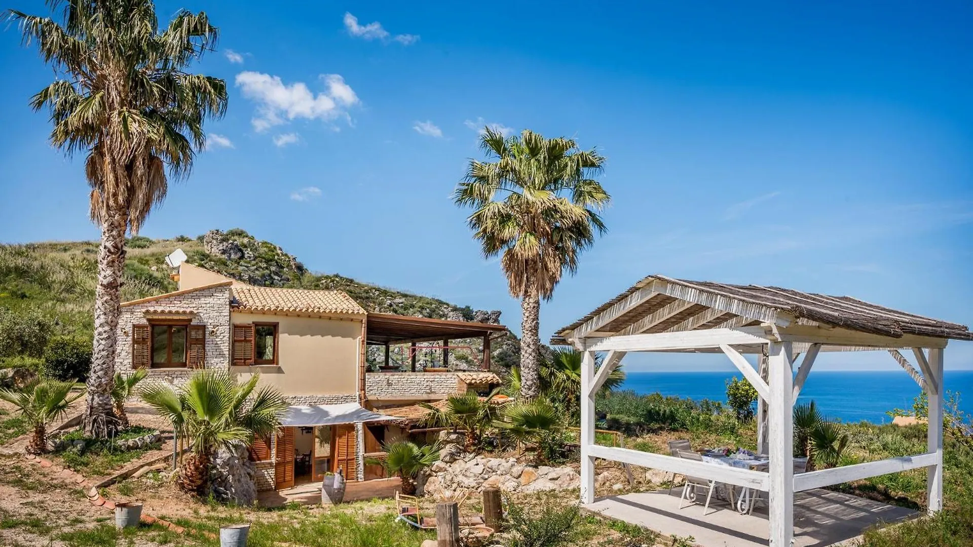 Apt Villa Anna E Apt Cantina Vito Vicinissimi Alla Riserva Dello Zingaro Scopello  0*, Scopello (Sicily)