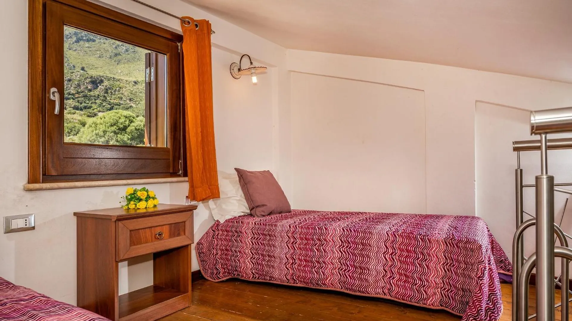 Apt Villa Anna E Apt Cantina Vito Vicinissimi Alla Riserva Dello Zingaro Scopello  Feriehus Scopello (Sicily)